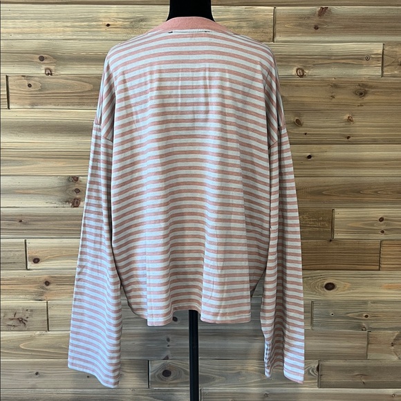 Lioness bloom long sleeve crew neck boxy t-shirt in pink stripes - Picture 8 of 13